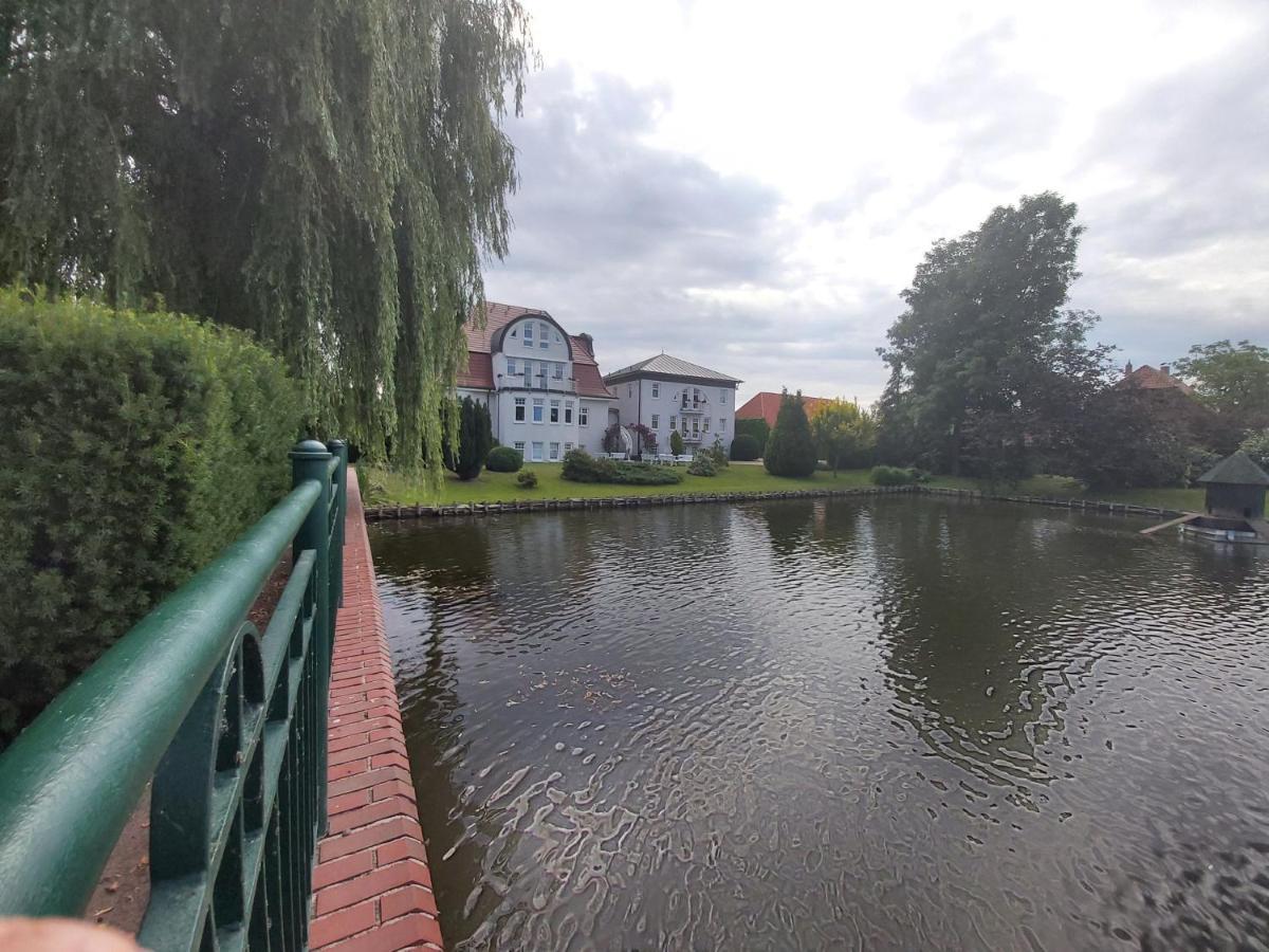 Hotel Schwanenhof Wittenburg Exterior foto